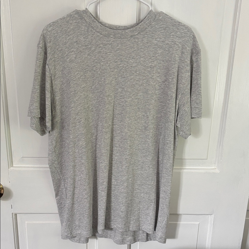 Skims woman's tee grey large NWOT